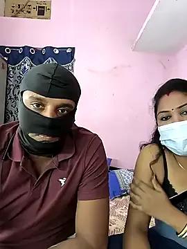 Lovlycouple1 from StripChat