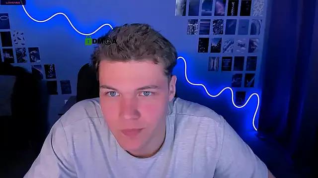 lucas_long_ from StripChat is Freechat