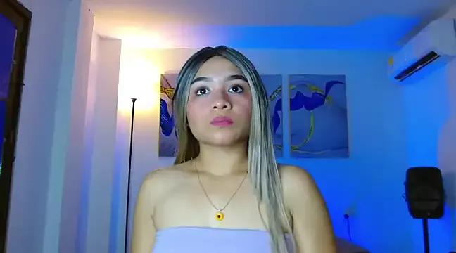 luccia_20 from StripChat