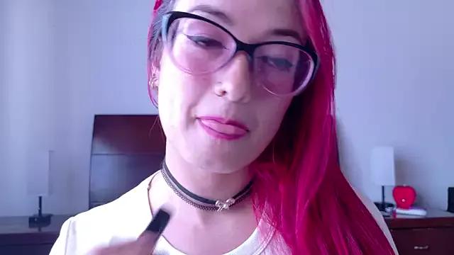 luccycollins_ from StripChat is Freechat