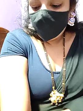 luci-queen from StripChat is Freechat