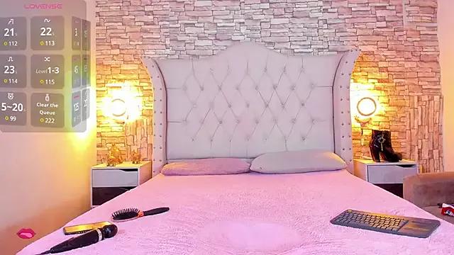 Try our streaming cams variety and talk on a personal level with our adorable girls streamers, showing off their bountiful shapes and dildos.