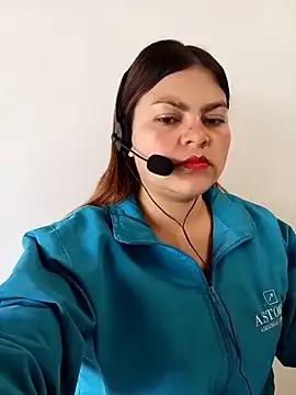 LUCIANA__99 from StripChat is Freechat