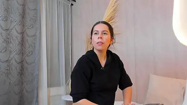 Lucianaferro_ from StripChat is Freechat
