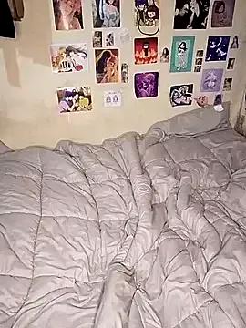 lucianasama from StripChat is Freechat