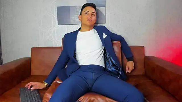 Lucii_fer_ from StripChat
