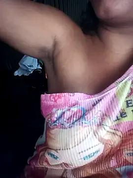 Lucy-Ferr from StripChat is Freechat