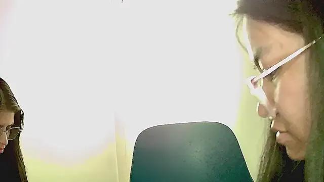 Lucy-holly from StripChat is Freechat