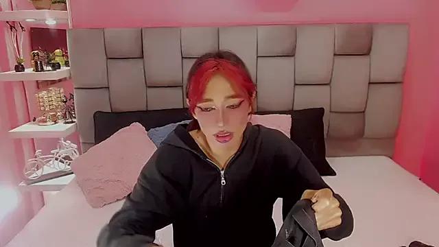 Try our streaming cams variety and talk on a personal level with our adorable girls streamers, showing off their bountiful shapes and dildos.