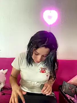 Try our streaming cams variety and talk on a personal level with our adorable girls streamers, showing off their bountiful shapes and dildos.