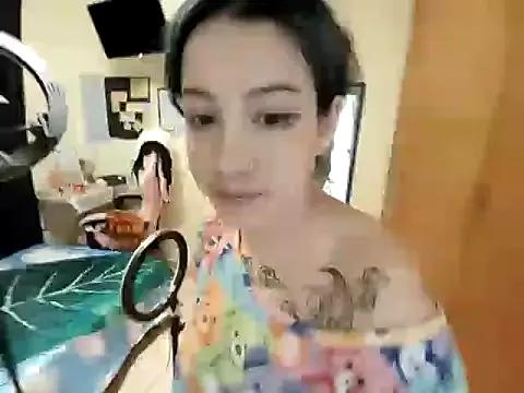 Lucybellll from StripChat is Freechat