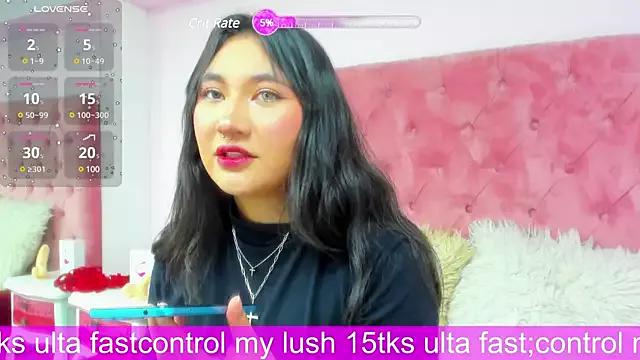 LucySempai from StripChat is Freechat