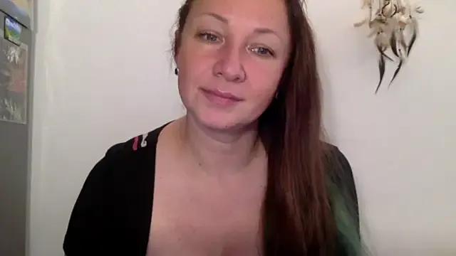 LucyTop from StripChat is Freechat