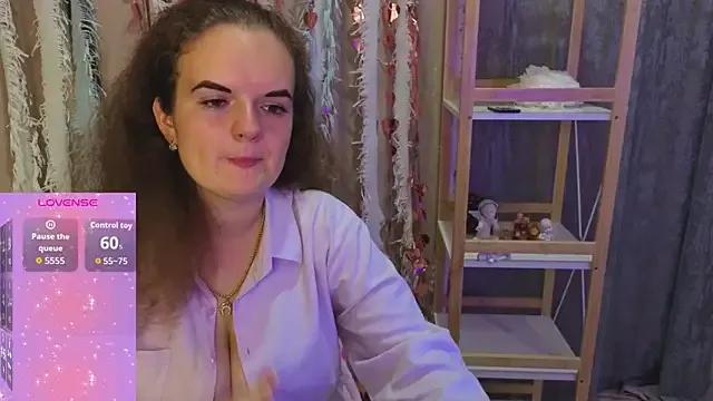 Luisa_Rosee from StripChat is Freechat