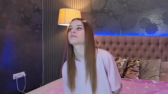 Try our streaming cams variety and talk on a personal level with our adorable girls streamers, showing off their bountiful shapes and dildos.