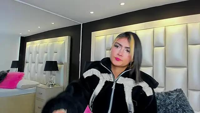 Try our streaming cams variety and talk on a personal level with our adorable girls streamers, showing off their bountiful shapes and dildos.