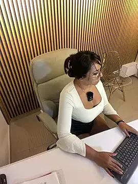 lulu_072 from StripChat