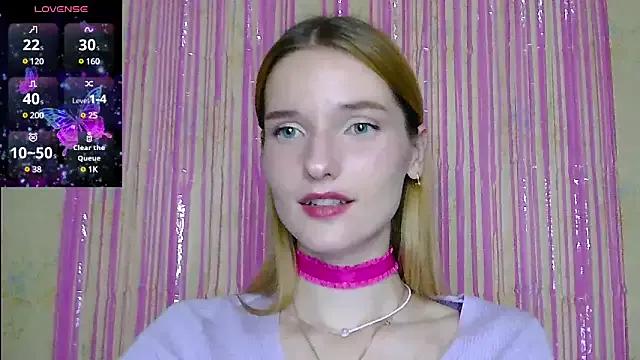 Lulu_solt from StripChat