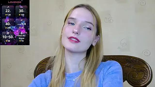 Lulu_solt from StripChat