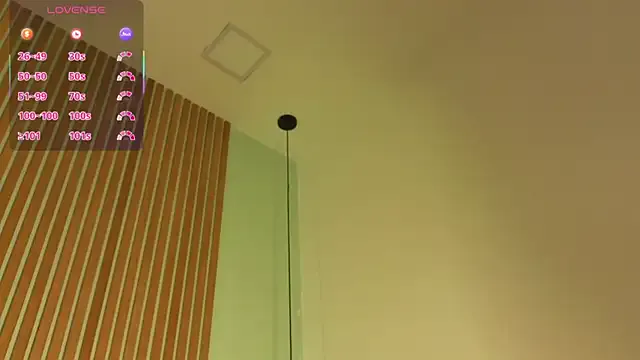 lulu_wonder from StripChat is Freechat