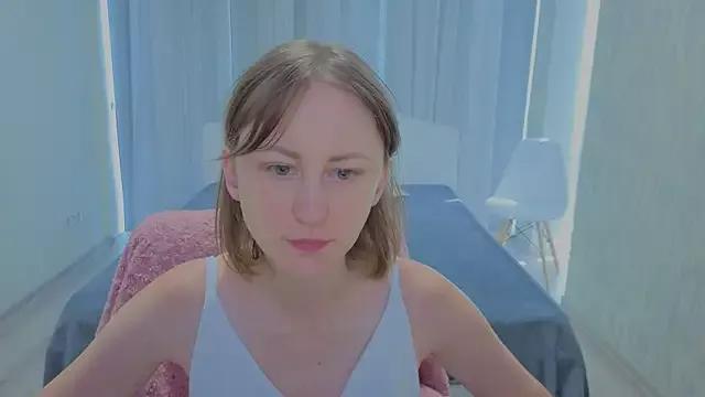 LuluChiiii from StripChat