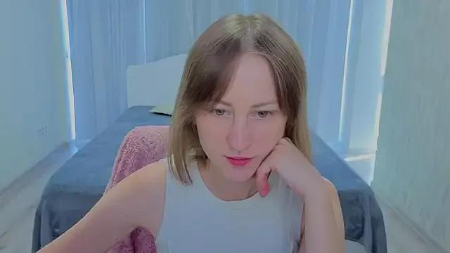 LuluChiiii from StripChat is Freechat