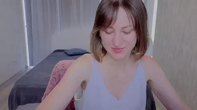 LuluChiiii on StripChat