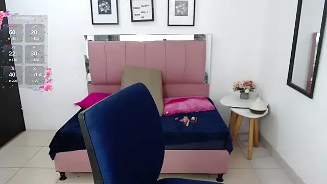 LuluFox_F_W from StripChat
