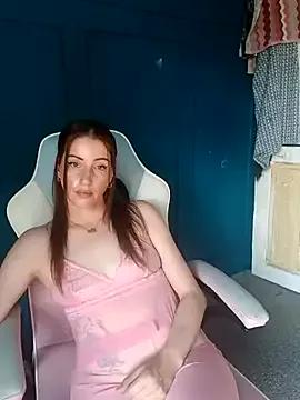 LuLuLover89 from StripChat