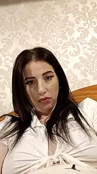 LuLuLover89 from StripChat