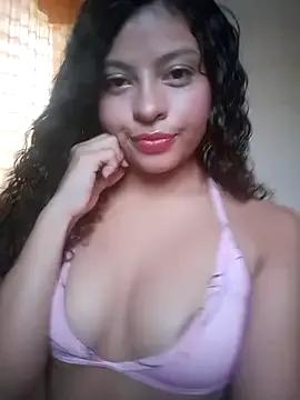 Lulupeach69 from StripChat