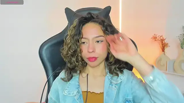 LuluuBerry on StripChat 