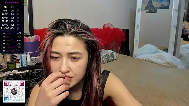 luluuland from StripChat