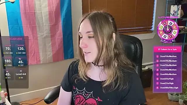 luluvaladon from StripChat