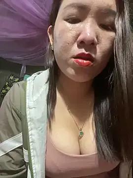 Luna-ass from StripChat is Freechat