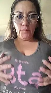 Luna-nevada from StripChat is Freechat