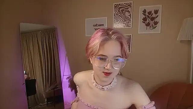 Try our streaming cams variety and talk on a personal level with our adorable girls streamers, showing off their bountiful shapes and dildos.
