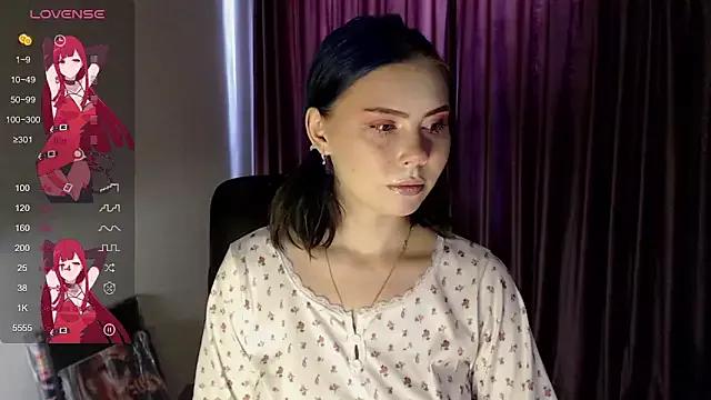 luna_bunyy from StripChat is Freechat