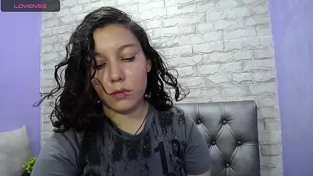 Luna_Calderon18 from StripChat