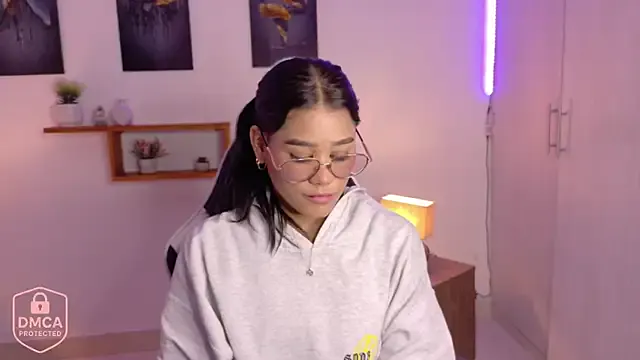 Luna_sofia_1110 from StripChat is Freechat