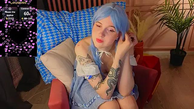 Try our streaming cams variety and talk on a personal level with our adorable girls streamers, showing off their bountiful shapes and dildos.
