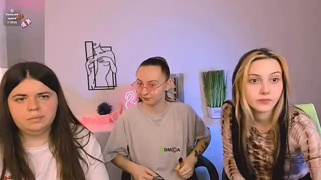 Luna_tin from StripChat