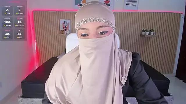 luna_zahra from StripChat is Freechat