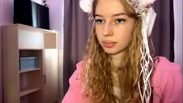 Try our streaming cams variety and talk on a personal level with our adorable girls streamers, showing off their bountiful shapes and dildos.