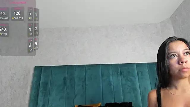 LunaEmber_ from StripChat is Freechat