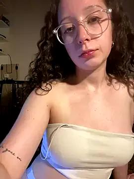 LunaMermaid_ from StripChat is Freechat