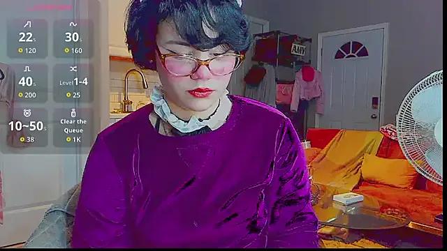 Try our streaming cams variety and talk on a personal level with our adorable girls streamers, showing off their bountiful shapes and dildos.