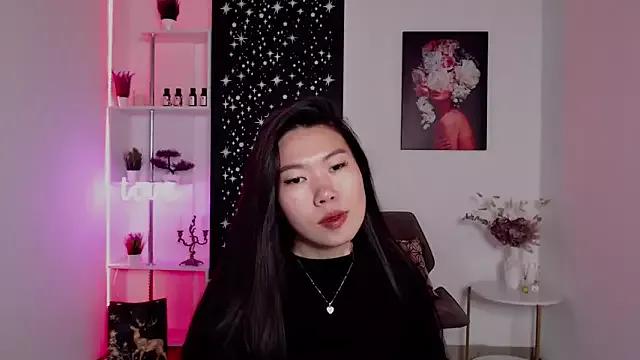 LunaPurrr from StripChat is Freechat
