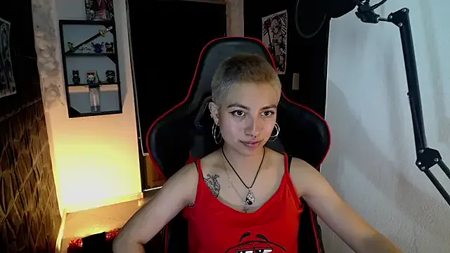 Try our streaming cams variety and talk on a personal level with our adorable girls streamers, showing off their bountiful shapes and dildos.