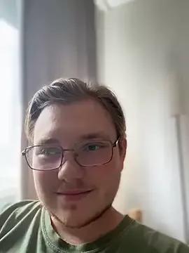 Lunarlalepop from StripChat is Freechat